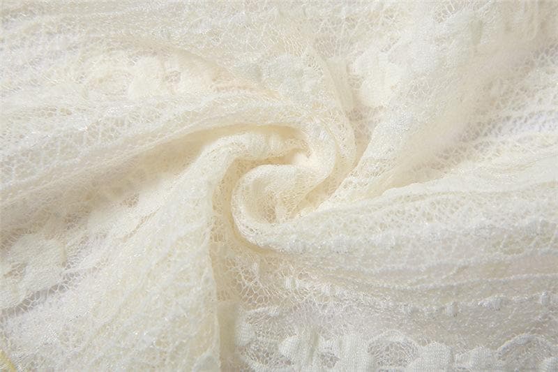 Haut court en dentelle transparente à manches évasées, col en V, volants, boutons solides