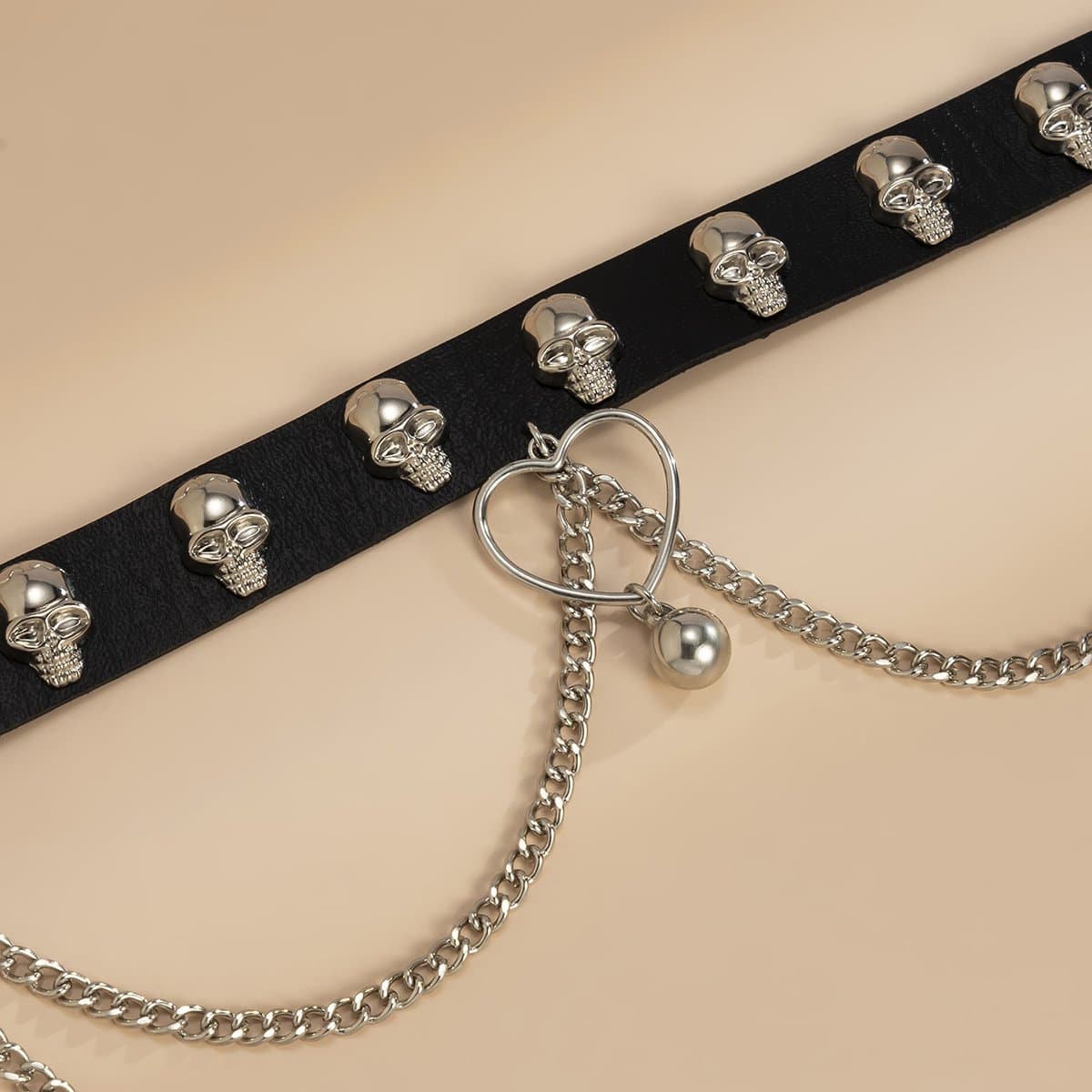 Collana girocollo a strati in PU con teschio e catena ad anello a cuore
