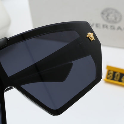 Large Frame Cool Sunglasses