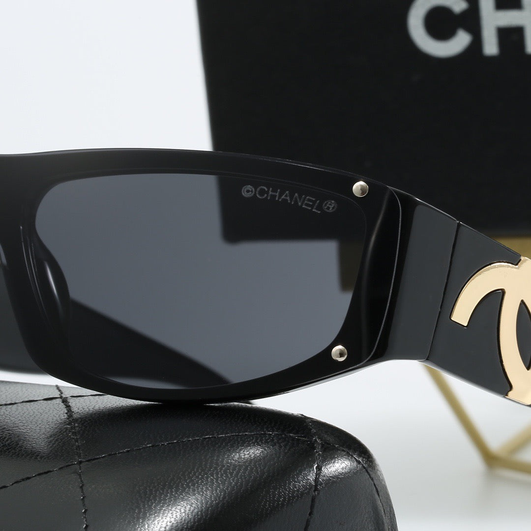 Small Frame Fashion Sunglasses