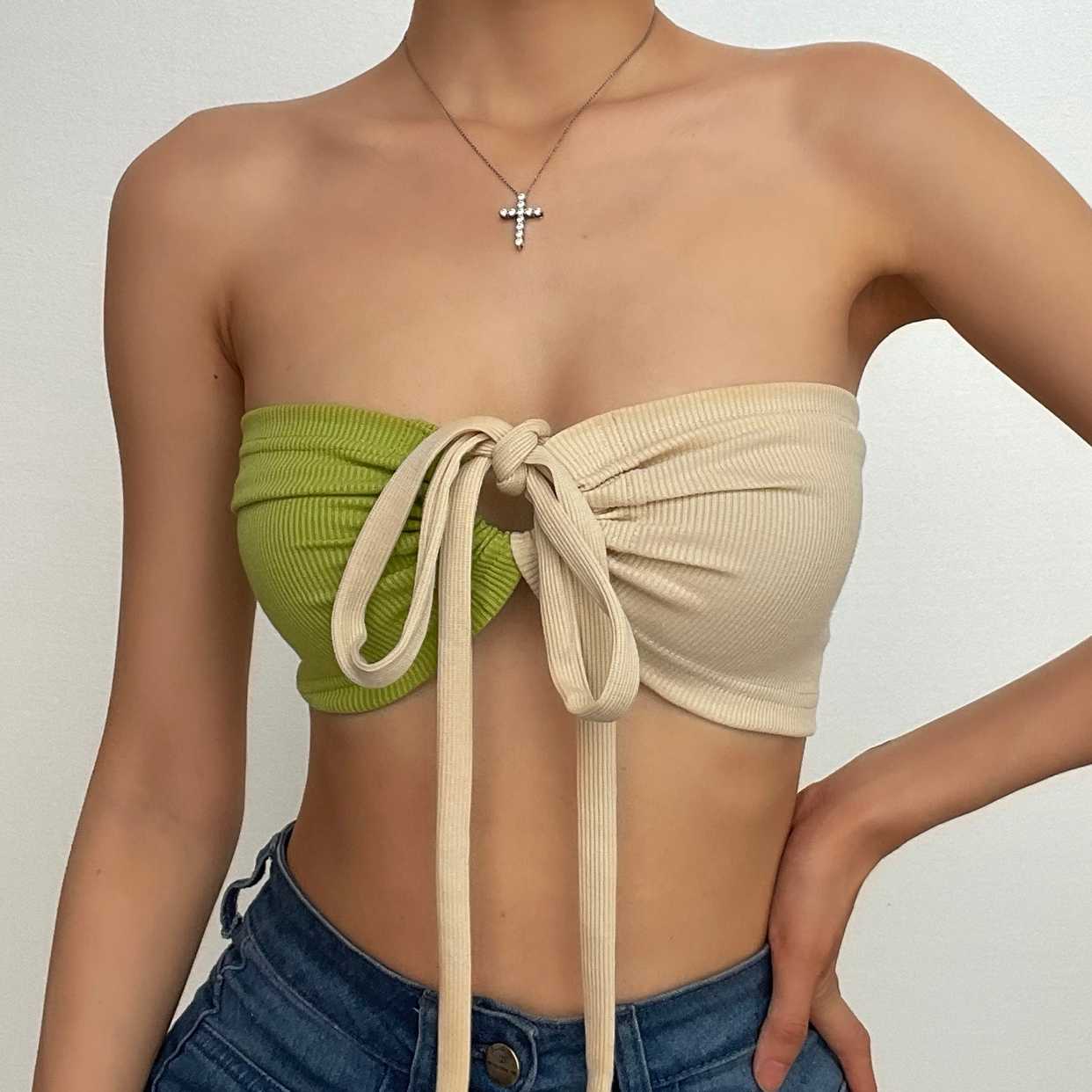 Ribbed contrast halter cross front drawstring backless crop top