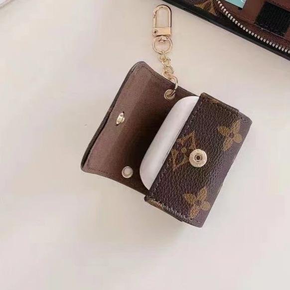 Fancy Vintage AirPods Case - ERPOQ