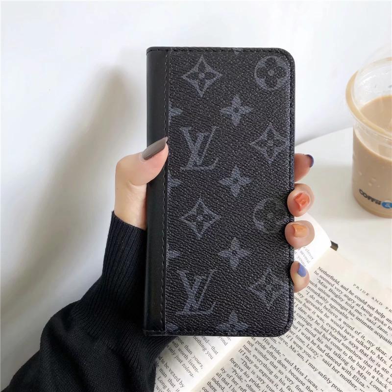 Classic Phone Wallet for iPhones - ERPOQ