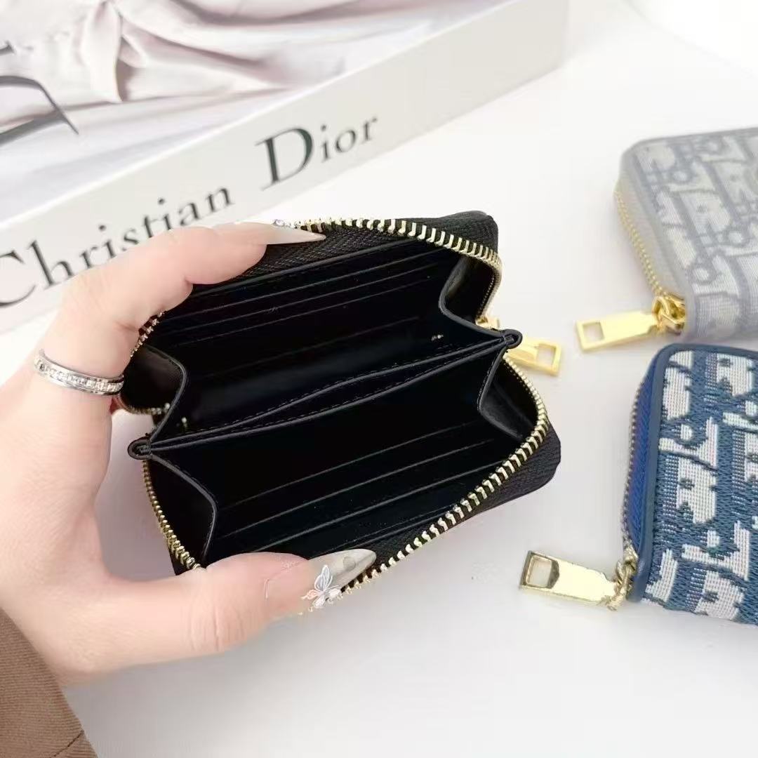 Trendy Embroidery Levels Wallet