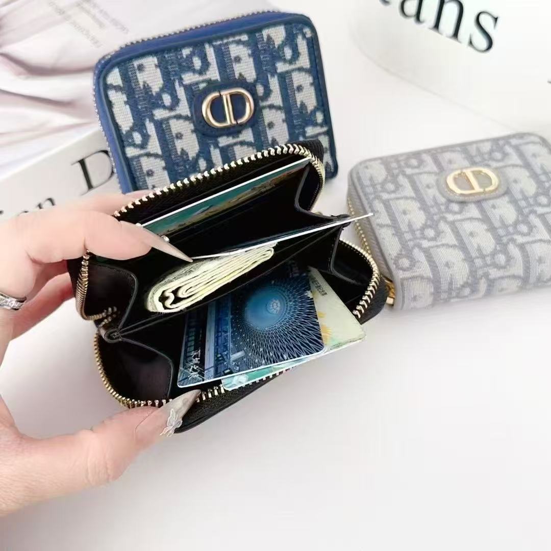 Trendy Embroidery Levels Wallet