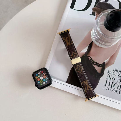 Nuovi cinturini in pelle con fibbia a farfalla per Apple Watch 