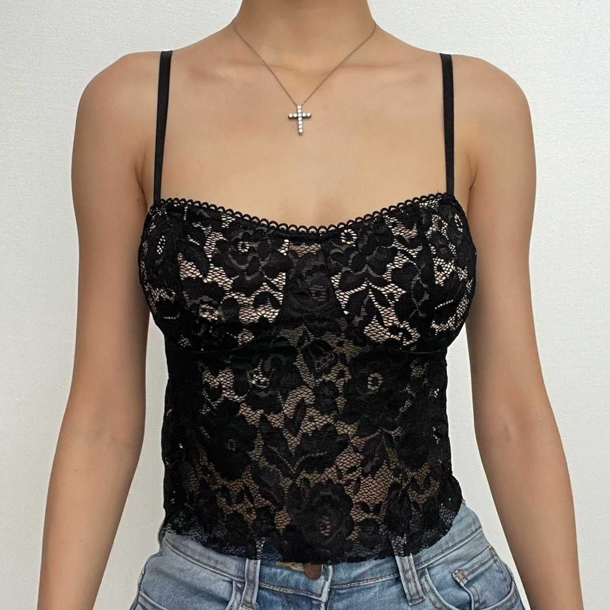 Solid lace slit backless cami top