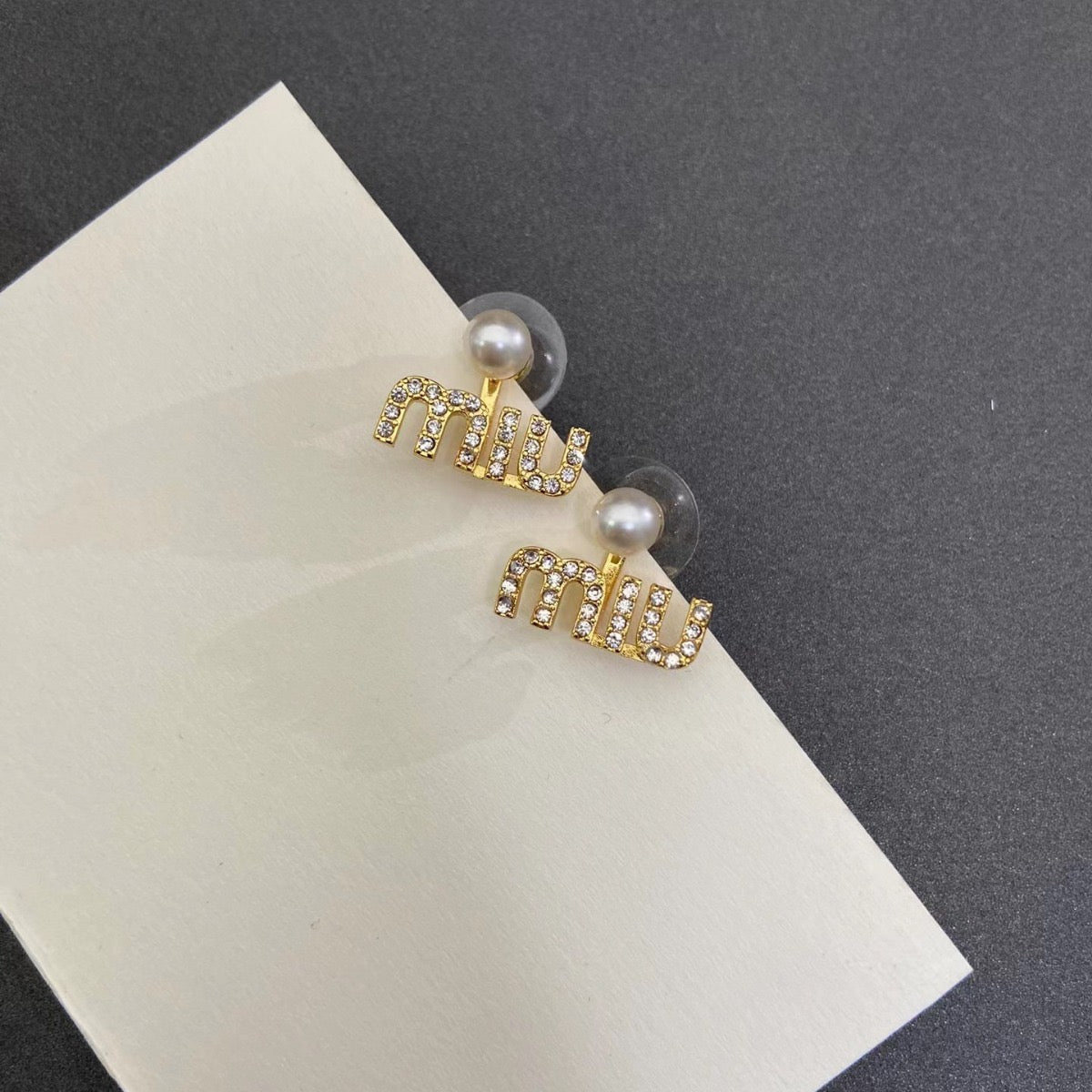 Orecchini di lusso con strass