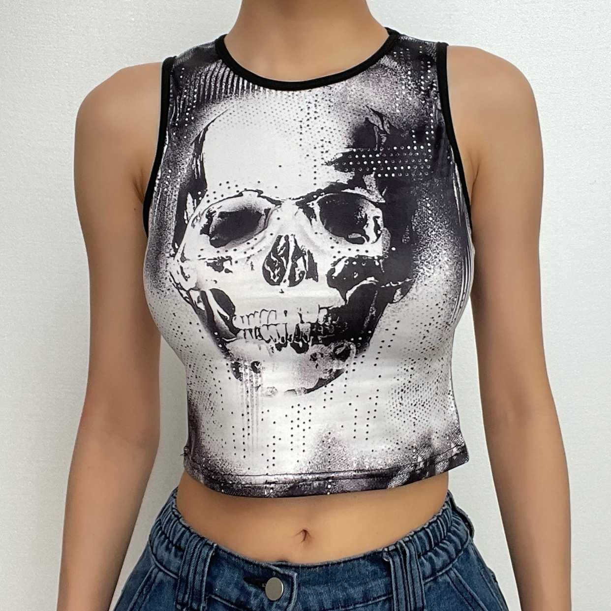 Skull pattern sleeveless crewneck crop top