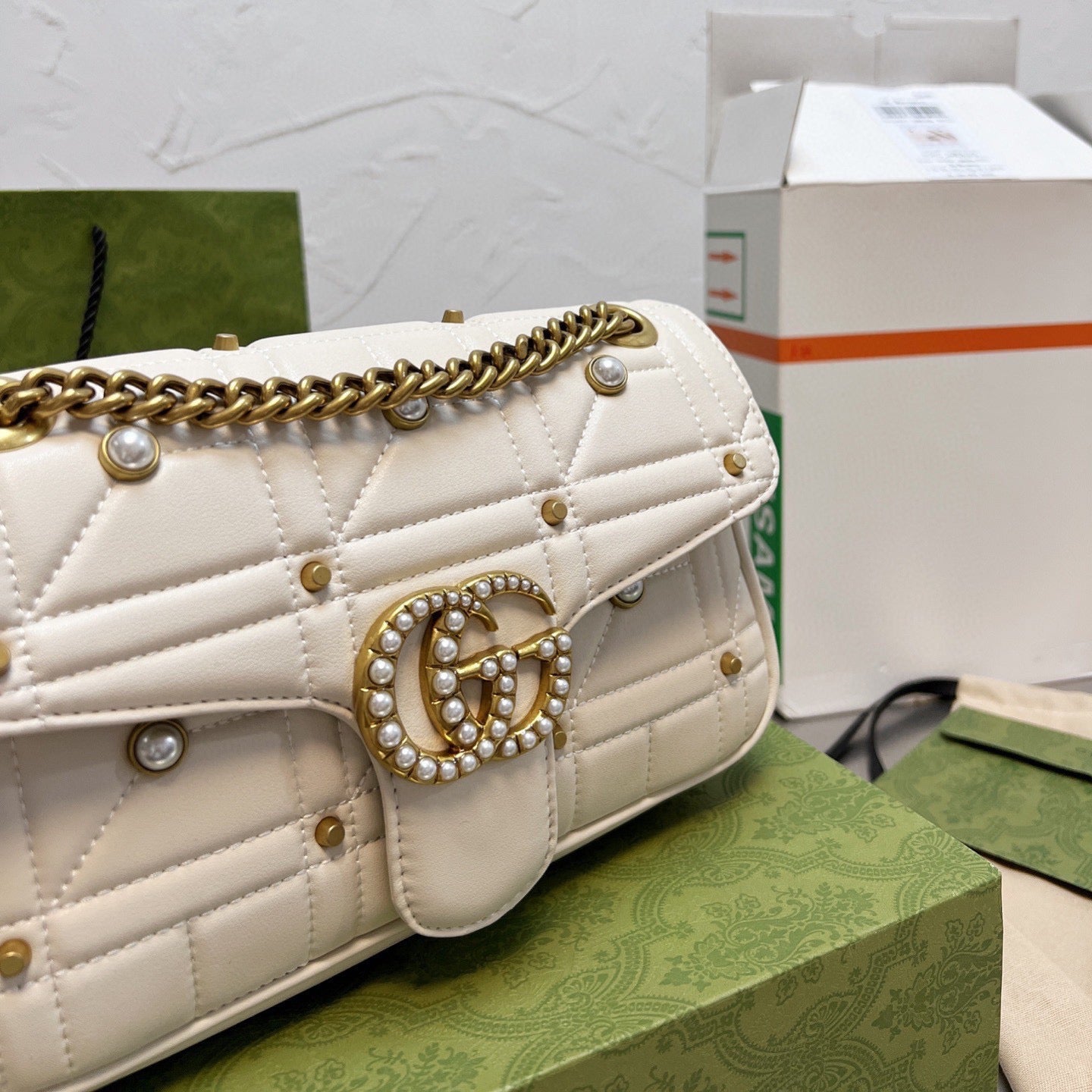 Borsa classica con manico Marmont Pearl