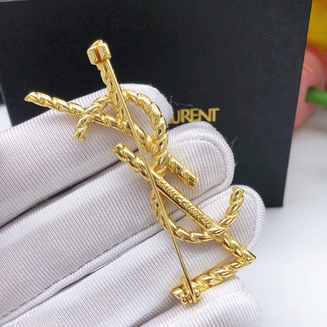 Glamour Gold Glitter Brooch