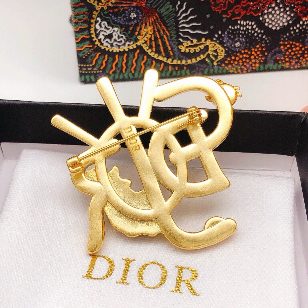 Vintage Metallic Gold Brooch
