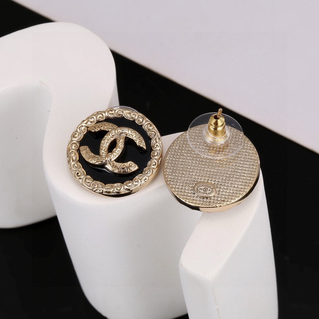 Black Round Elegant Earrings