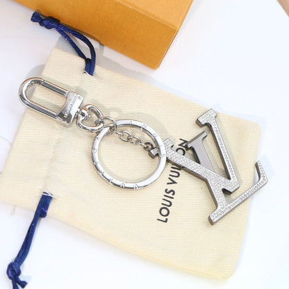 Fashionable Generous Key Chain - ERPOQ