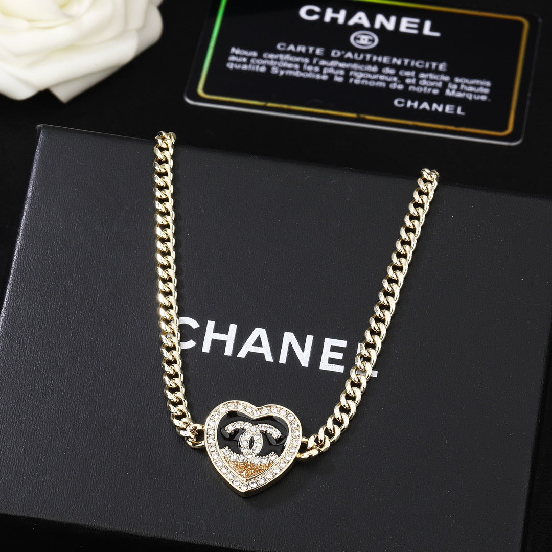 New Heart Gold Chain Necklace