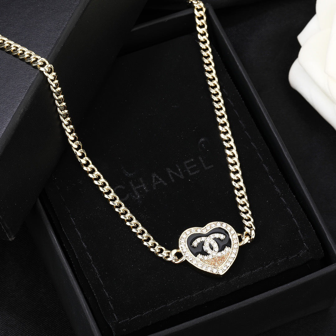 New Heart Gold Chain Necklace