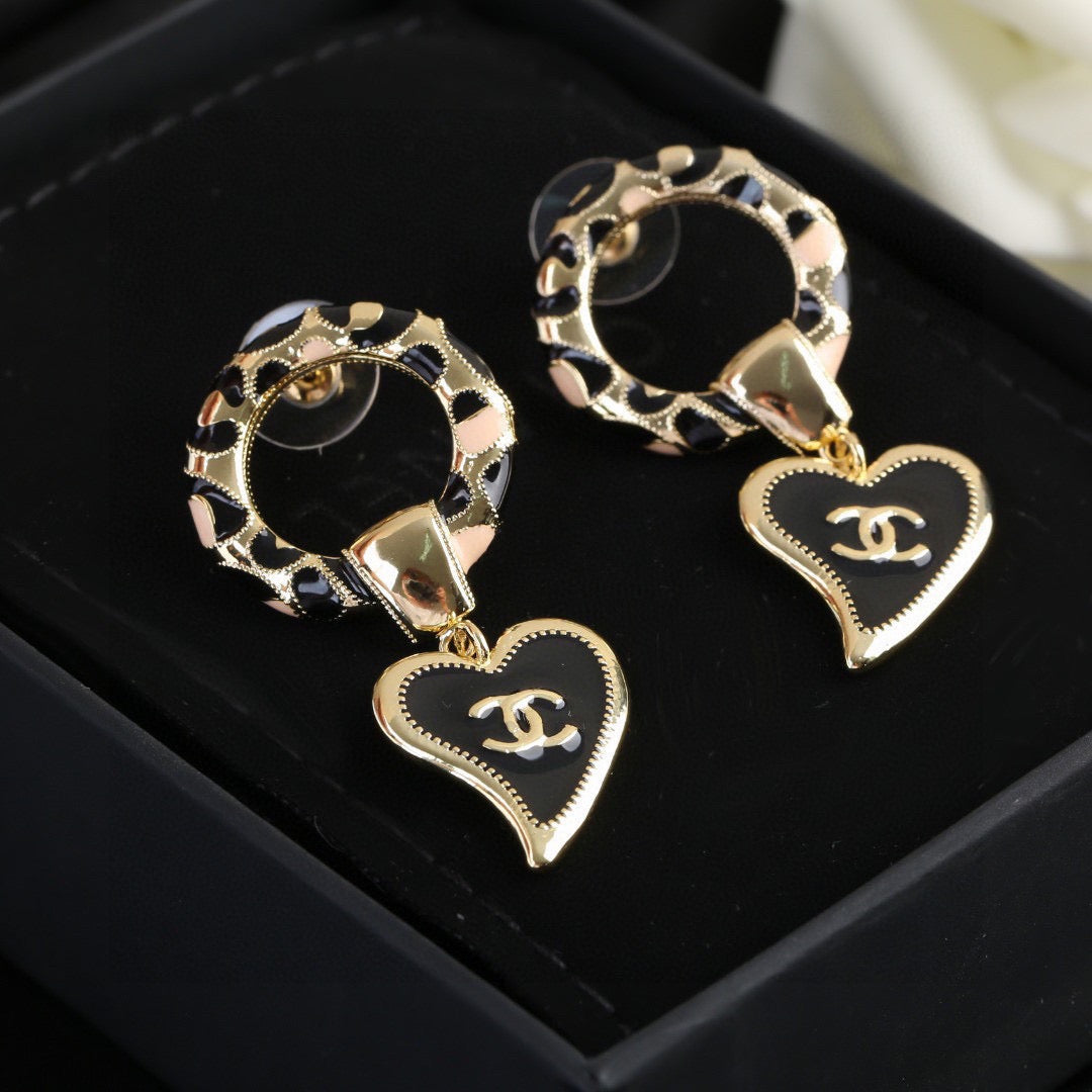 New Heart Trendy Black Earrings