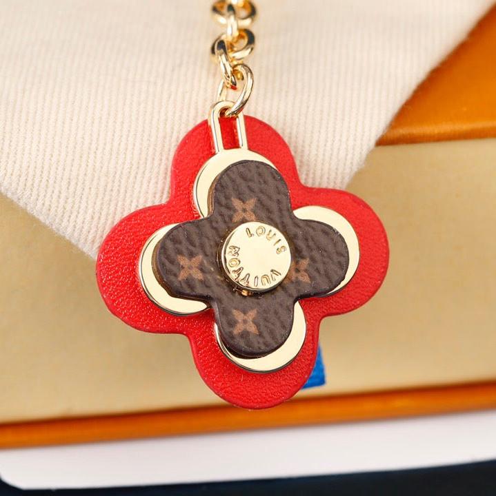 Good Red Flowers Pendant