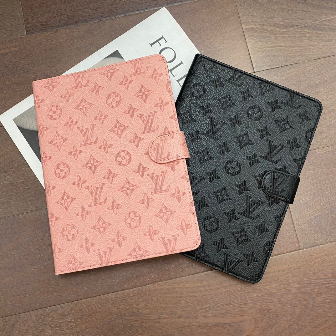 Custodia per iPad con design classico in rilievo