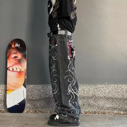 Jeans a vita bassa Y2K con ricami vintage