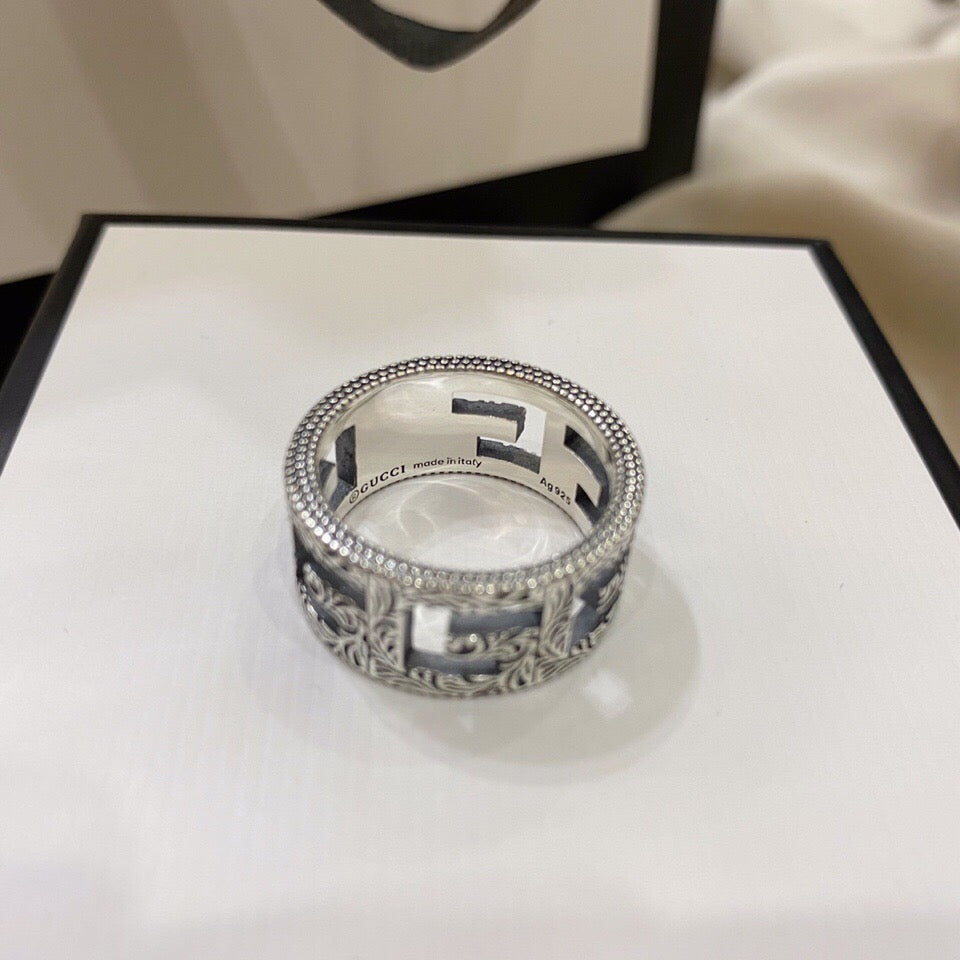 Anello largo vintage in argento sterling con scheletro 
