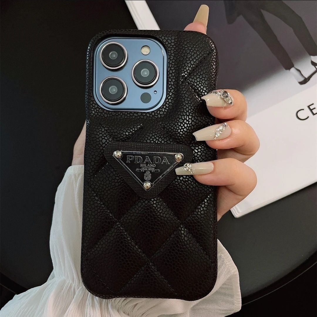 Custodia nera alla moda per iPhone