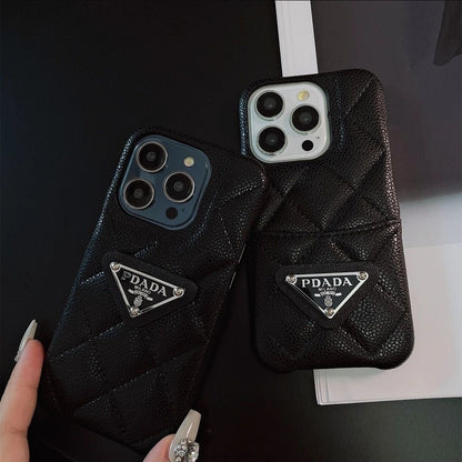 Custodia nera alla moda per iPhone