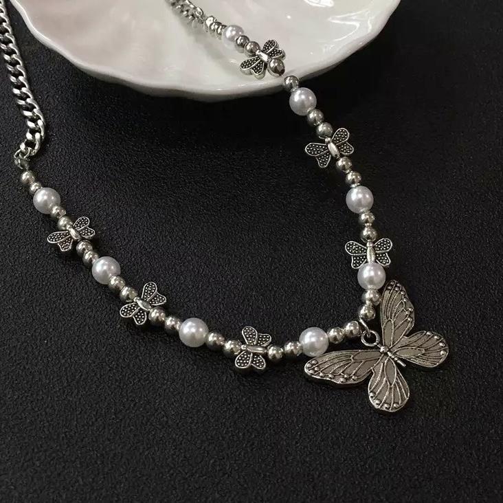 “Pearls & Butterflies” Y2K Necklace