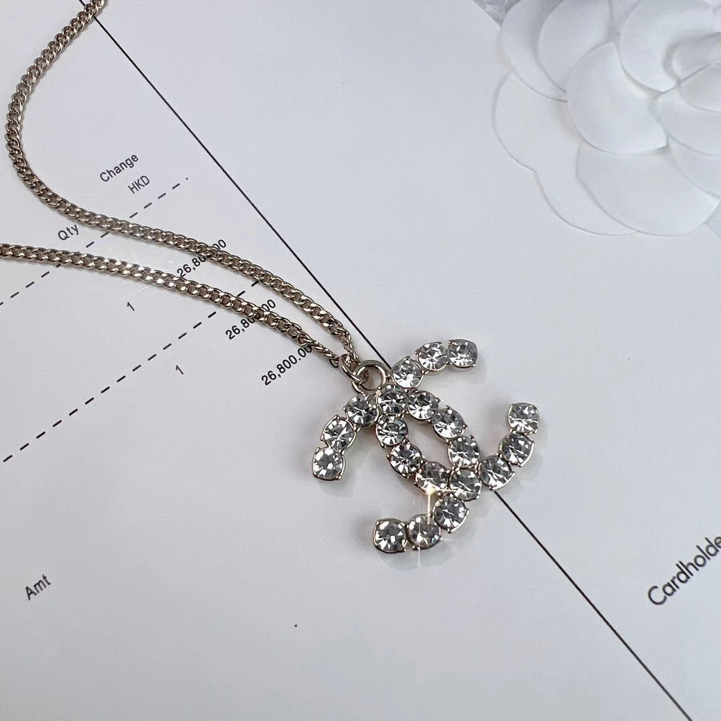 Fashion Crystal Earrings and Necklace