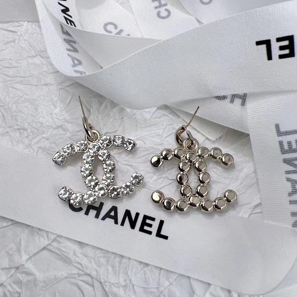 Fashion Crystal Earrings and Necklace