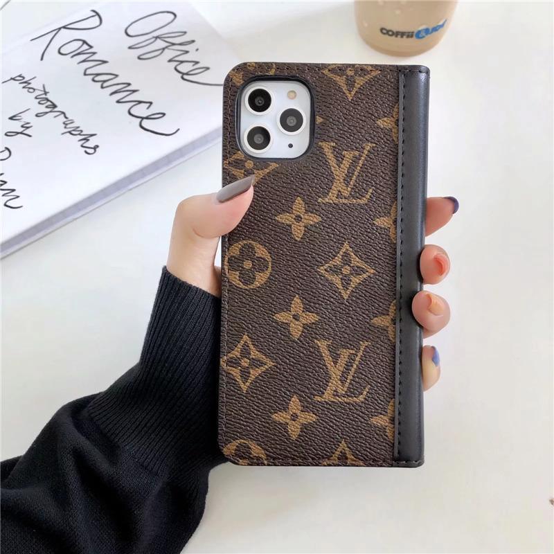 Classic Phone Wallet for iPhones - ERPOQ