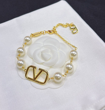 Braccialetto di perle alla moda