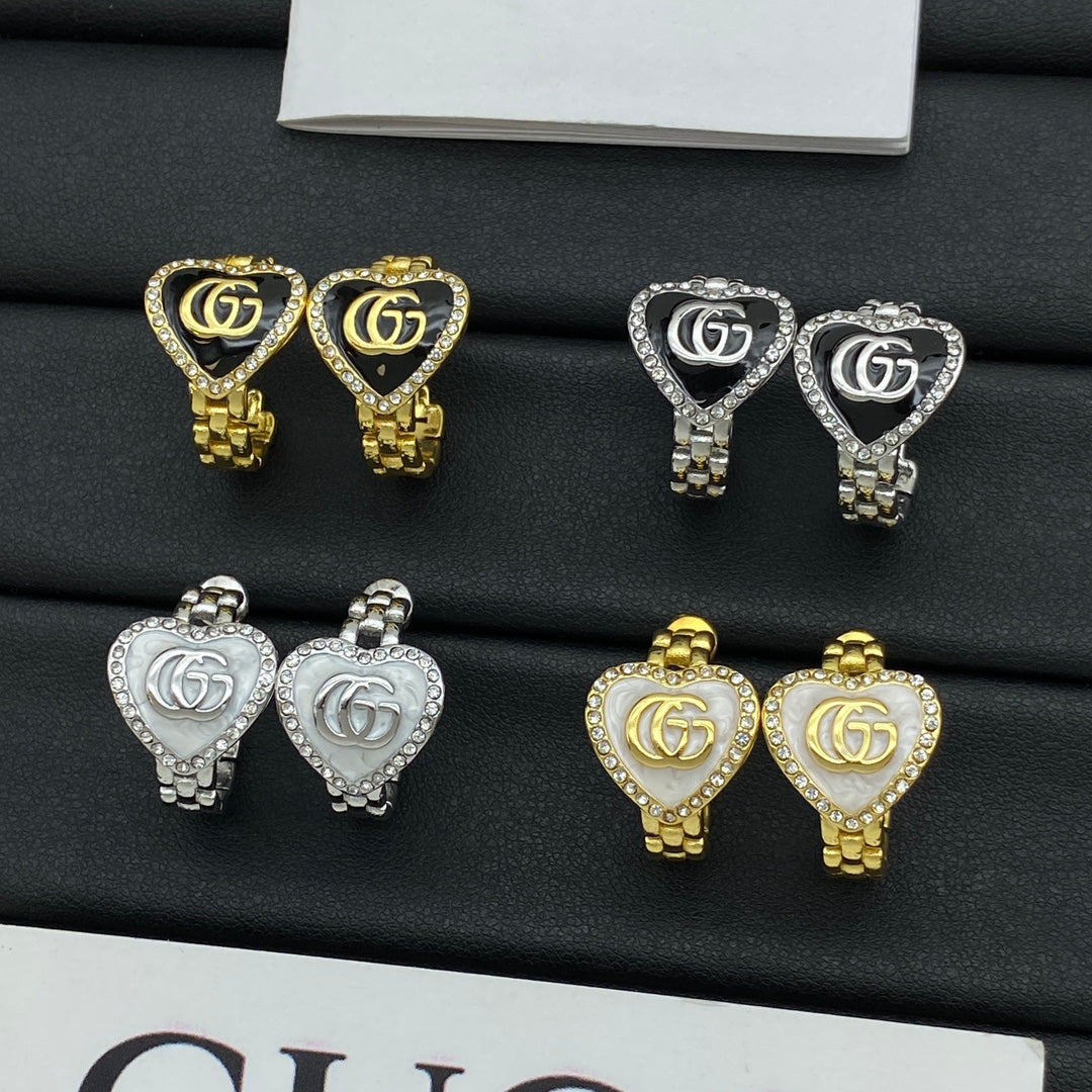 Orecchini a cerchio vintage a forma di cuore