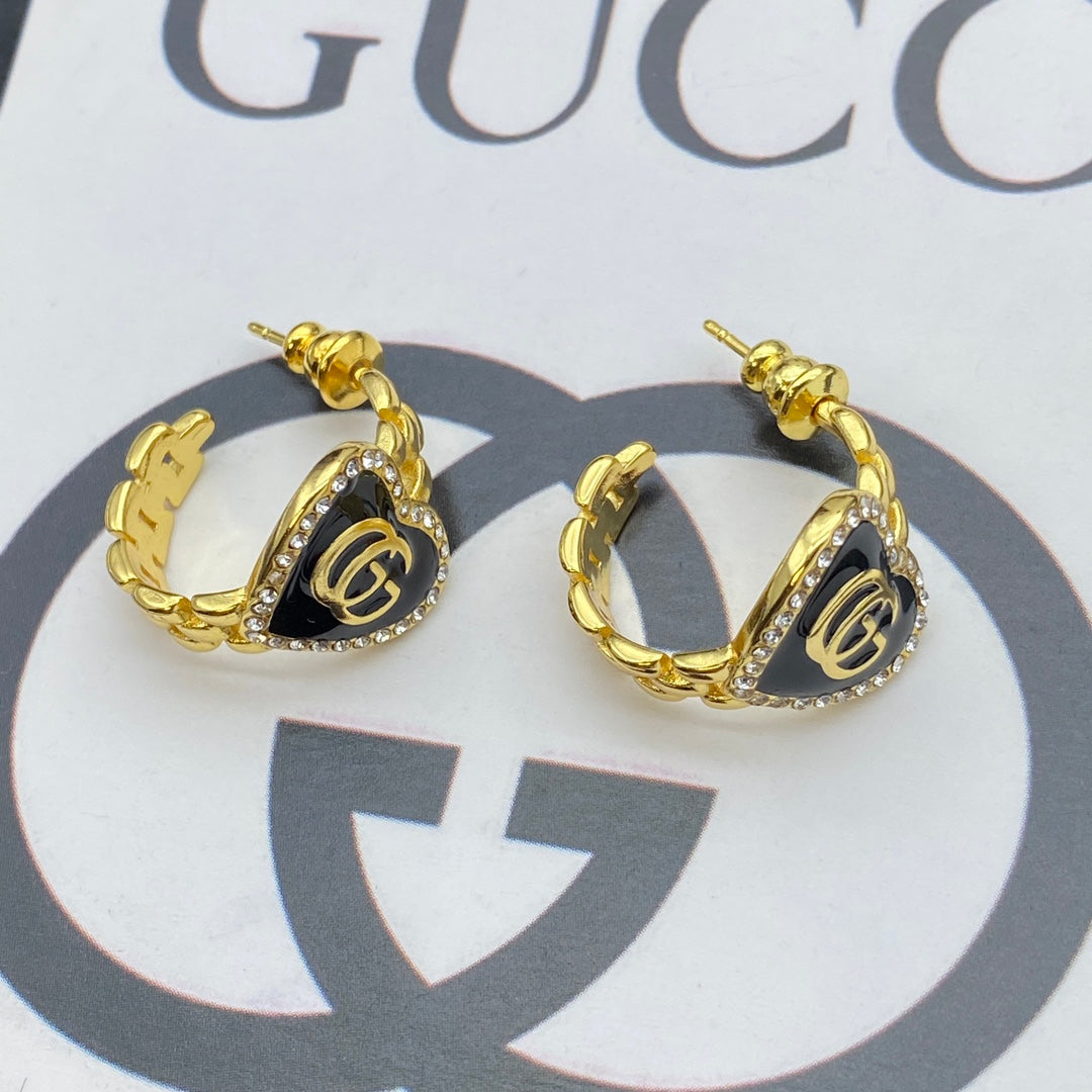 Orecchini a cerchio vintage a forma di cuore