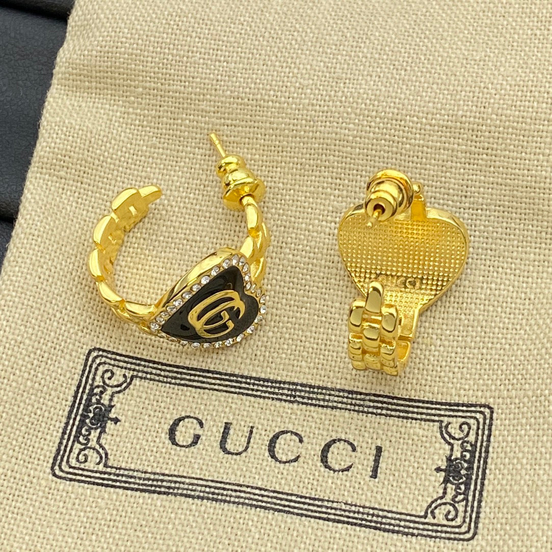 Orecchini a cerchio vintage a forma di cuore