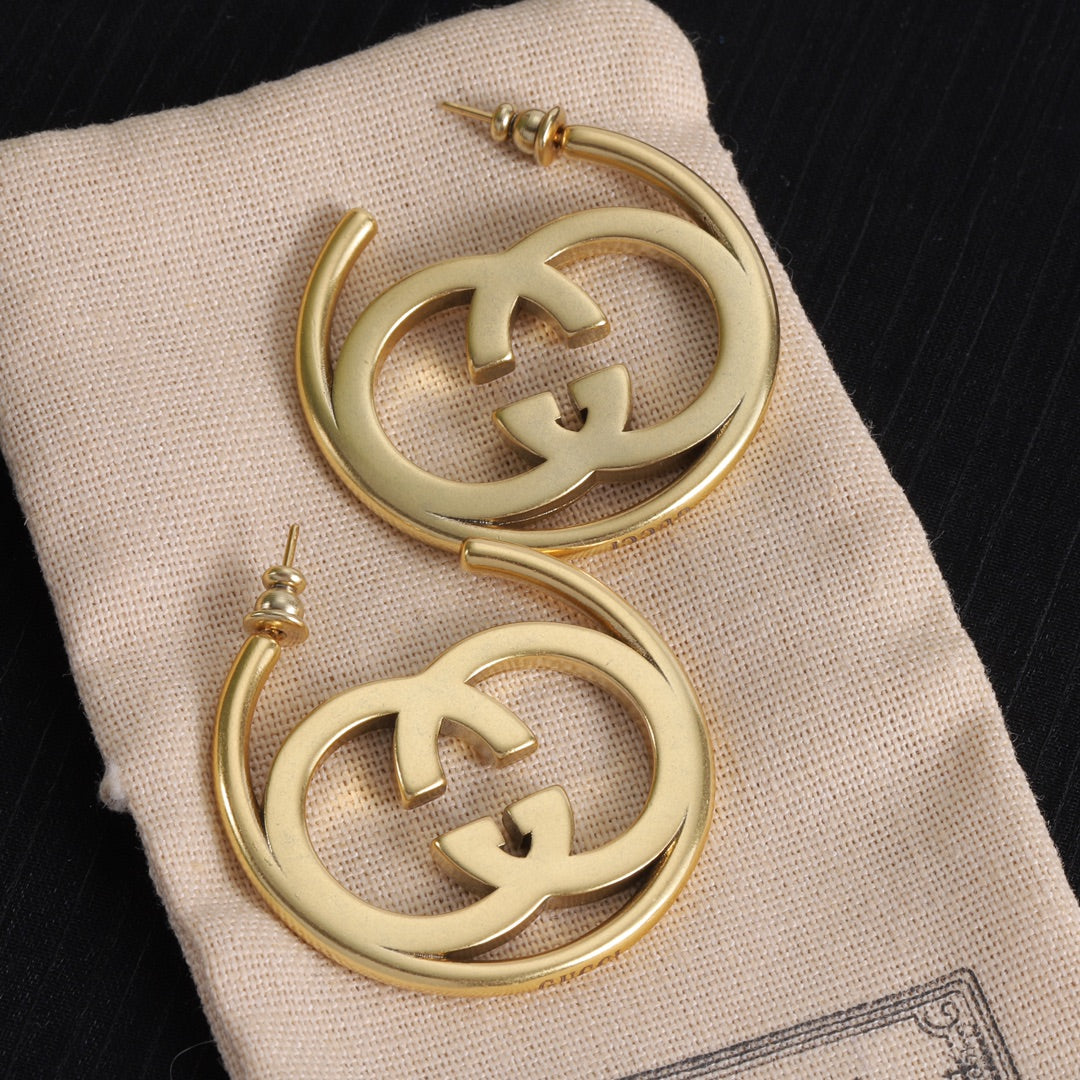 Retro Fashion Golden Hoop Earrings