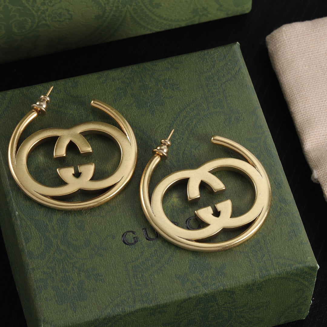 Retro Fashion Golden Hoop Earrings