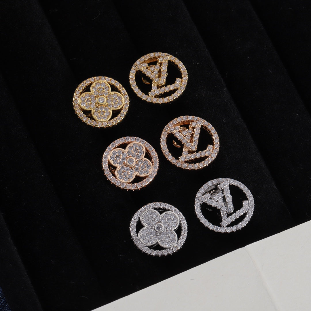 Orecchini asimmetrici con strass