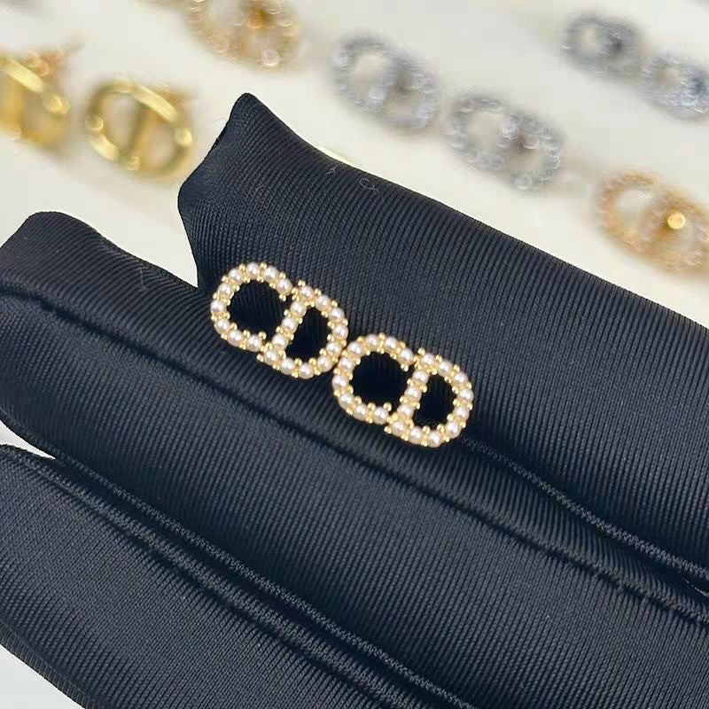 Mini orecchini a bottone con strass temperamento