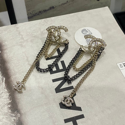 Orecchini lunghi con strass