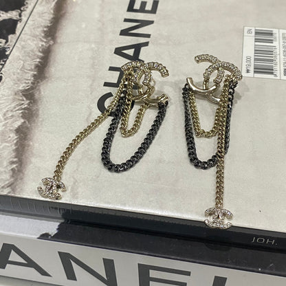 Orecchini lunghi con strass