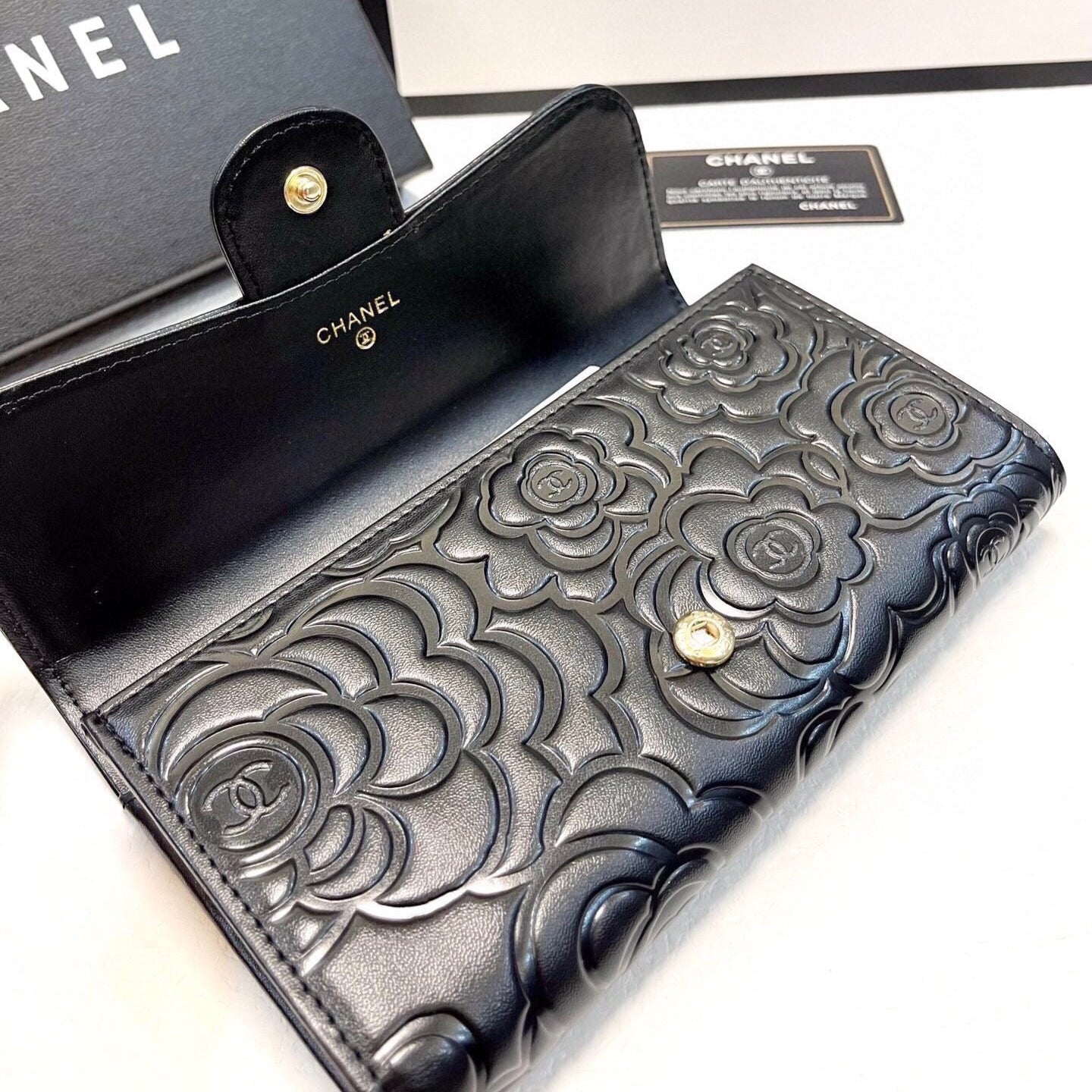 Black Leather Embossed Design Wallet