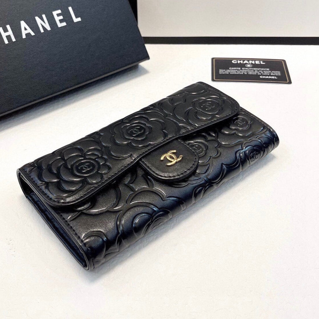 Black Leather Embossed Design Wallet