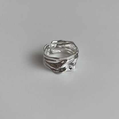 Solid ruched open ring