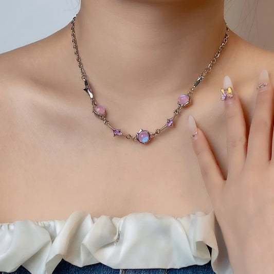 Collana girocollo con ciondolo in pietra 