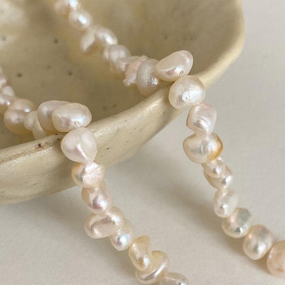 Faux pearl irregular Choker necklace