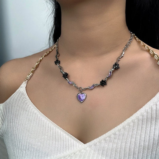 Collana multicolore con ciondolo a cuore 