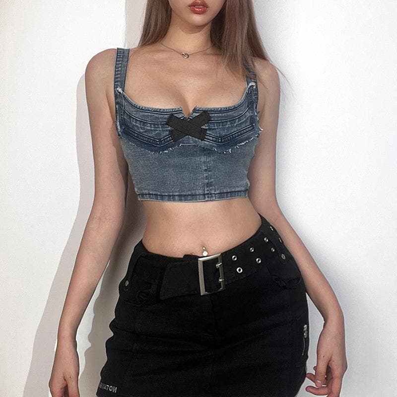 Contrast notch neck raw hem lace up sleeveless denim crop top