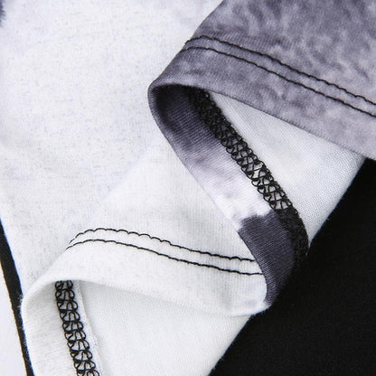 Top corto a maniche corte con scollo rotondo e stampa a contrasto 