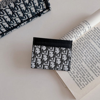 Porta carte in pelle alla moda
